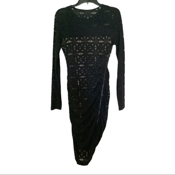 BCBG Maxazira Black & Tan Lace Form Fitting - Picture 3 of 3